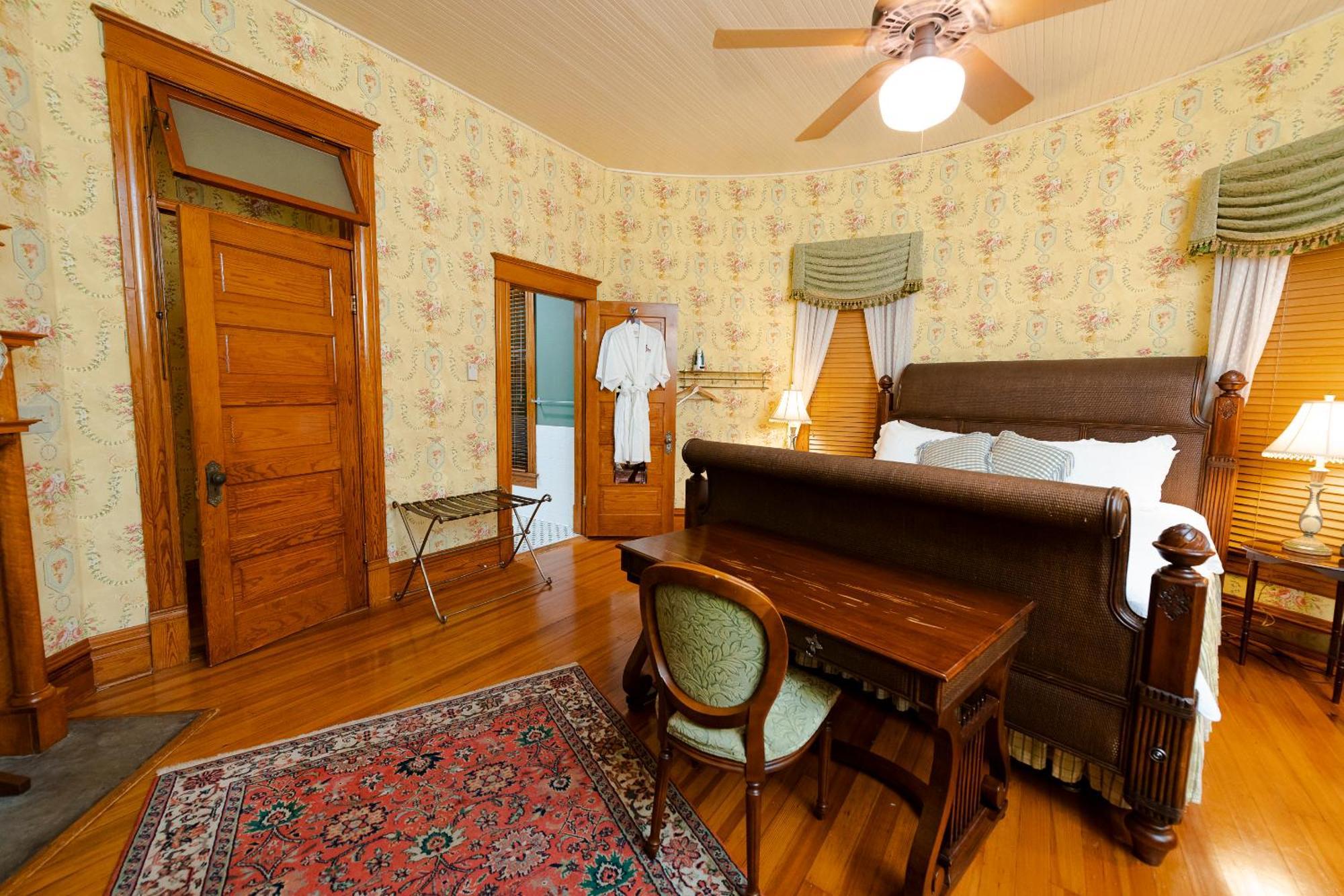 ホテル Captain Henderson House アーカデルフィア 部屋 写真